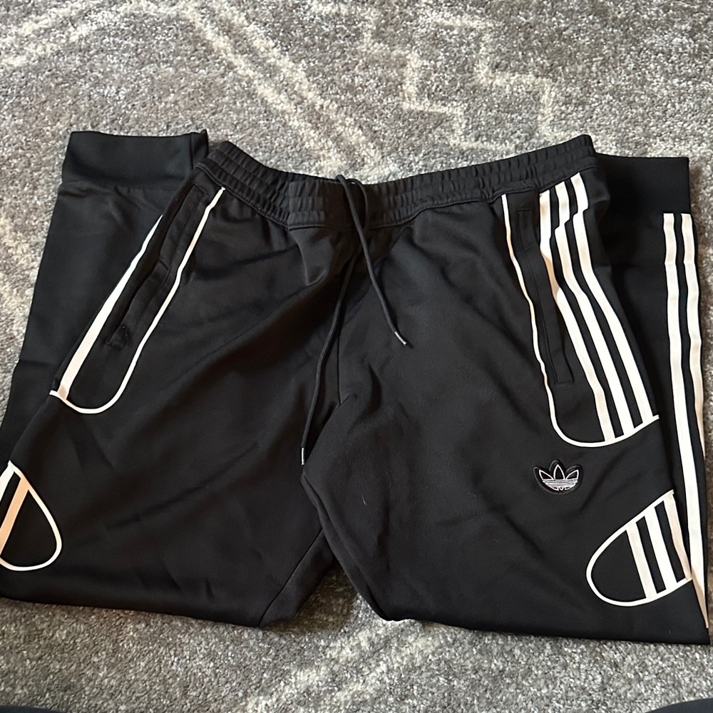 Black Adidas jogger
